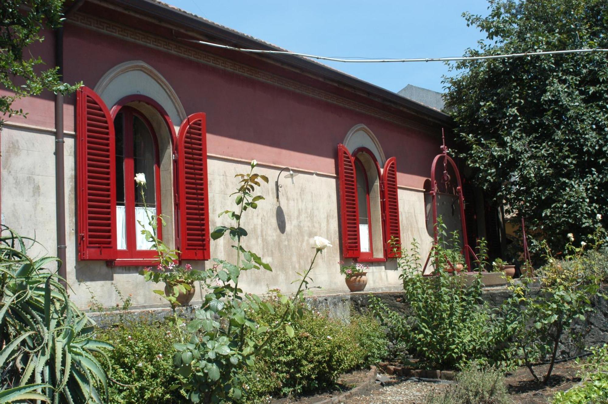 B&B Sotto I Pini Zafferana Etnea Kültér fotó